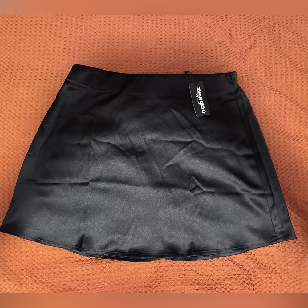 NWT Zeagoo Satin Black A-Line Mini Skirt Size L